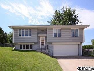5205 Red Rock Cir, Omaha, NE 68157