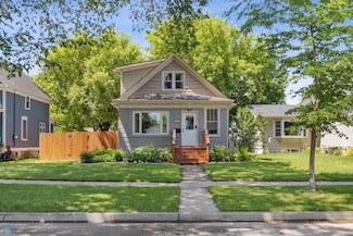 1016 4th St N, Fargo, ND 58102
