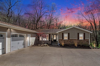 8134 Vergennes St SE, Ada, MI 49301