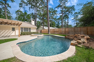6527 Walton Heath Dr, Houston, TX 77069