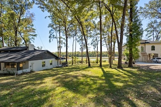 000 Hackberry St, Trinity, TX 75862