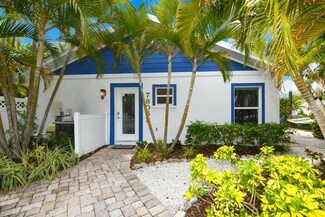 7805 Gulf Dr Unit B, Holmes Beach, FL 34217