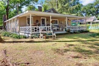 513 Poplar Ave, Saylorsburg, PA 18353
