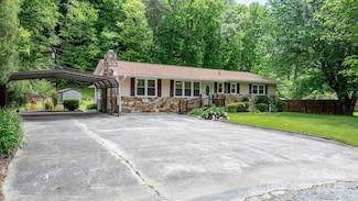 301 Bond St, Marion, NC 28752