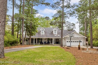 95511 Diamondhead Dr W, Diamondhead, MS 39525