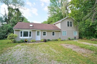 522 W Streetsboro St, Hudson, OH 44236