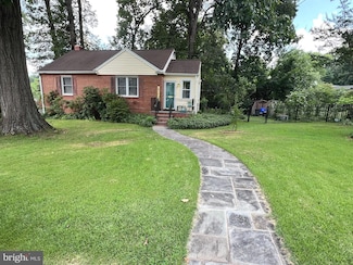 2911 Collins Ave, Silver Spring, MD 20902