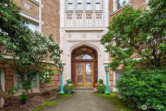 5810 Cowen Place NE Unit 104, Seattle, WA 98105