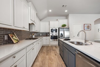 128 Saturnia Dr, Georgetown, TX 78628