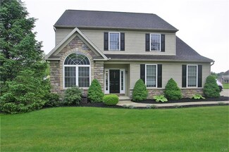 8098 Creamery Rd, Alburtis, PA 18011