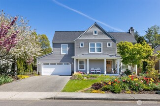 1014 Cherry Ave NE, Bainbridge Island, WA 98110