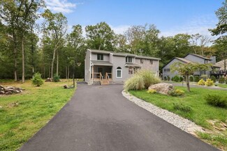 1195 Woodland Dr, East Stroudsburg, PA 18301