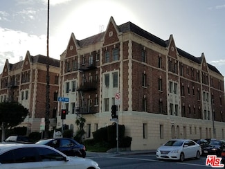 603 Cochran Ave Unit 111, Los Angeles, CA 90036