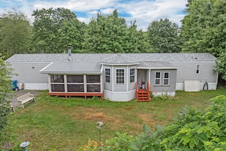 7 Buttonwood Ln, Kittery, ME 03904