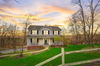 1005 Greer Ln, Jeannette, PA 15644