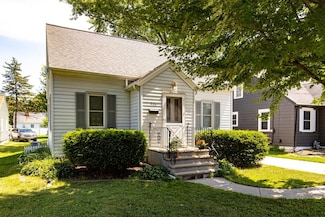 533 Abrams St, Green Bay, WI 54302