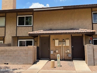 1814 W Village Way, Tempe, AZ 85282