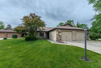 8304 Lamplighter Ct, Fort Wayne, IN 46835