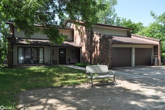 233 Court St, Carroll, IA 51401