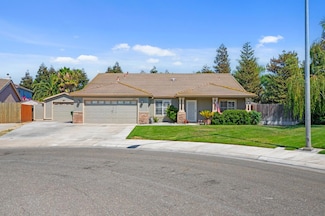 1162 Michelle Ct, Ripon, CA 95366