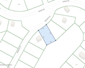 123 Berkshire Ct, Saw Creek, PA 18324