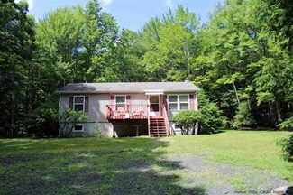 301 Schroon Hill Rd, Kerhonkson, NY 12446