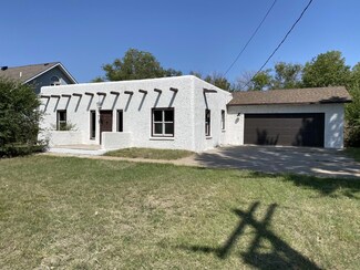 1514 W 15th Ave, Hutchinson, KS 67501