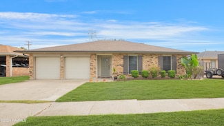 1616 Willow Bend Dr, Morgan City, LA 70380