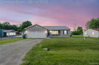 5074 Burma Rd, Kimball, MI 48074