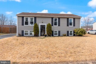 21 Donaldson Dr, Newark, DE 19713