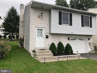 1030 E Gordon St, Allentown, PA 18109