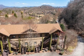 295 Sawgrass Dr, Whittier, NC 28789