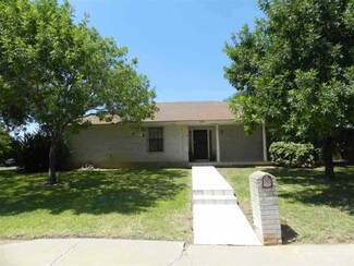 202 Indiana St, Laredo, TX 78041