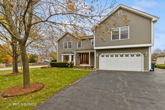 33480 N Almond Rd, Grayslake, IL 60030