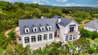 321 Bentwood Dr, Spring Branch, TX 78070