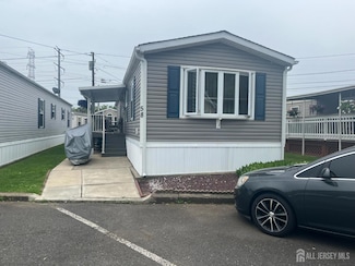 58 E Coddington Ave, Woodbridge Township, NJ 07001