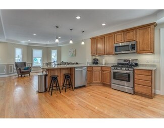 81 Hinckley St Unit 1, Somerville, MA 02145