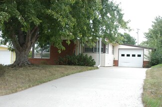 1211 S Main St, Chamberlain, SD 57325