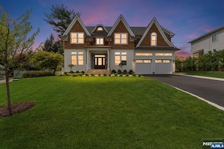 229 Bogert Place, Paramus, NJ 07652