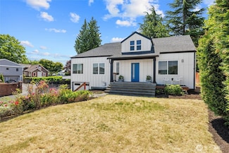 8739 S 113th St, Seattle, WA 98178