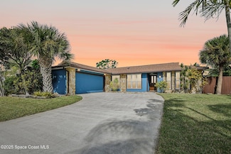 230 Cinnamon Dr, Satellite Beach, FL 32937