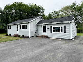 9 Bliss St, Taunton, MA 02780