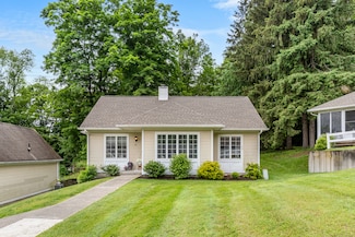 10 Bittersweet Ridge Unit 10, Middlefield, CT 06455