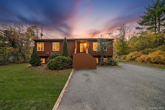 2074 Motor Pkwy, Islandia, NY 11749