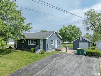 1520 W Losey St, Galesburg, IL 61401