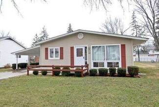 1010 Marion Ave, Geneva, IL 60134