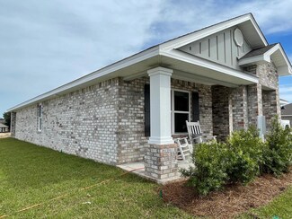 2450 Belmont Dr, Crestview, FL 32536