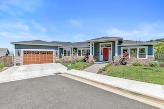 141 Sorrento Ln, Medford, OR 97504