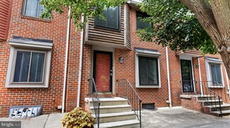 1208 Capital St, Harrisburg, PA 17102