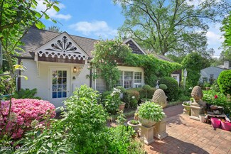 2 Marshall St, Old Greenwich, CT 06870